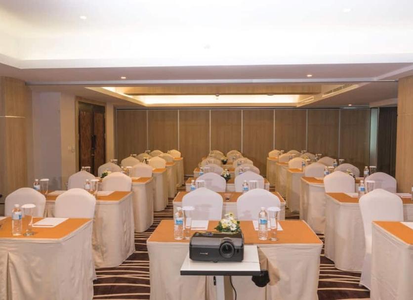 Banquet hall Photo