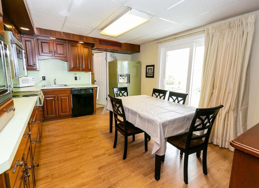 Dining room Photo