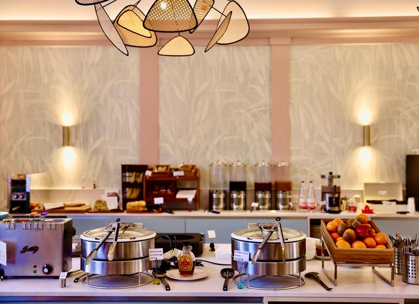 Buffet Photo