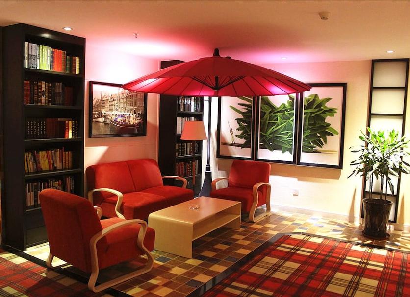 Lounge Photo
