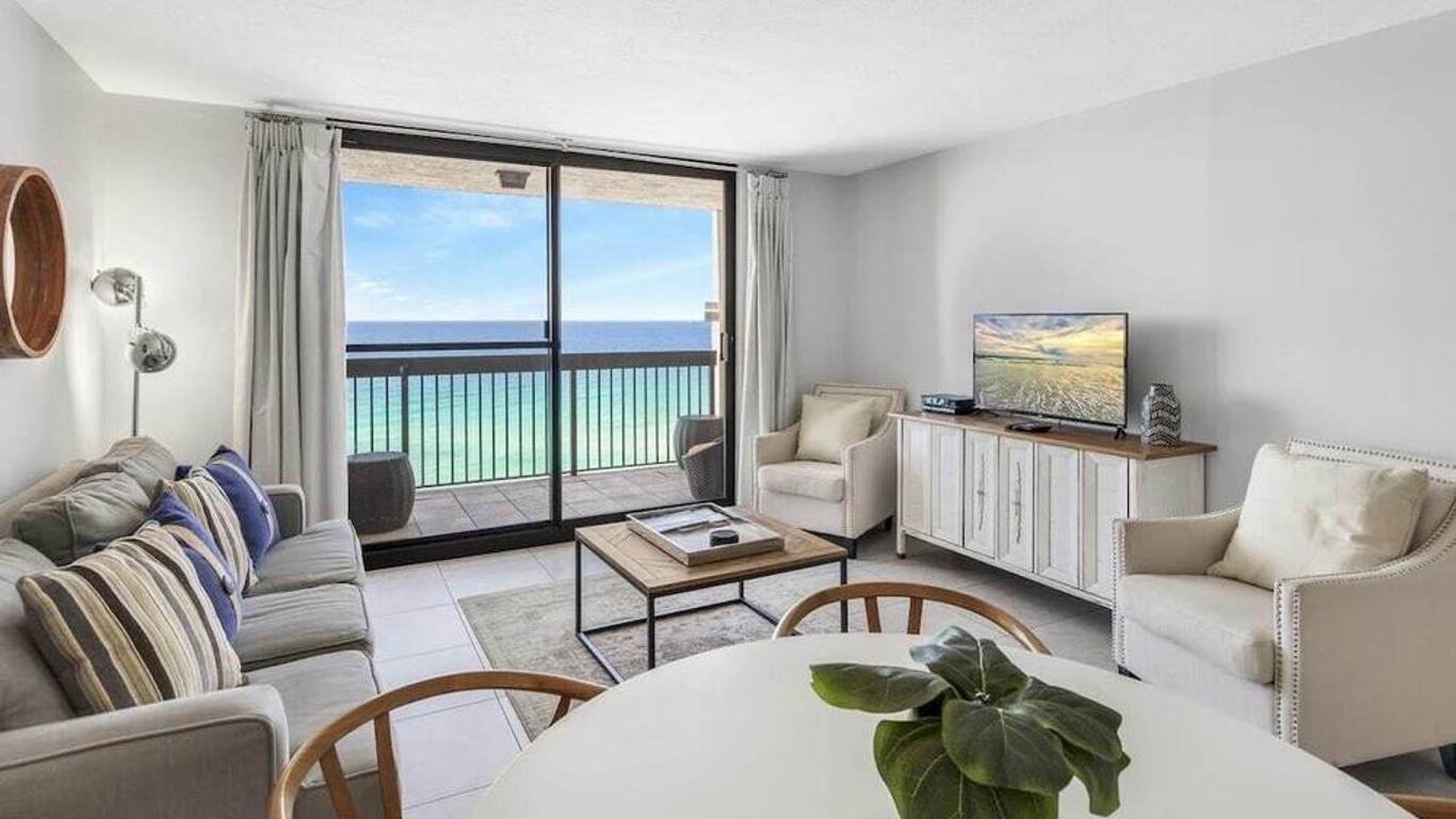 The Oyster by Brightwild-Beachfront Condo
