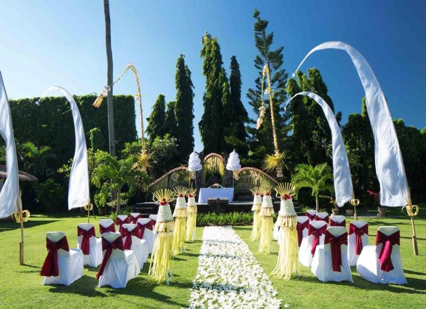 Banquet hall Photo