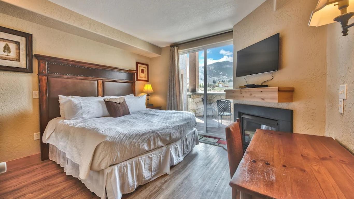 Silverado Lodge by Canyons Village Rentals