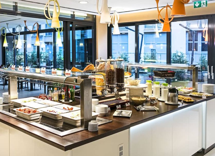 Buffet Photo