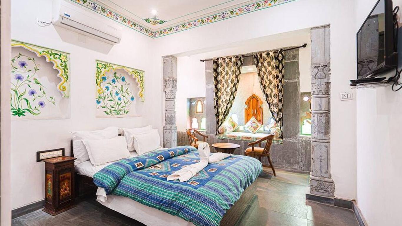 Lassi Guest House