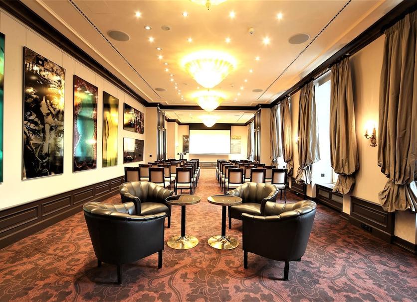 Lounge Photo