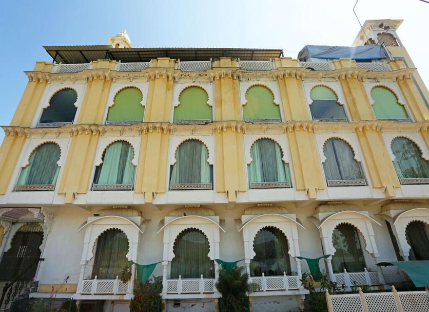 Building Photo