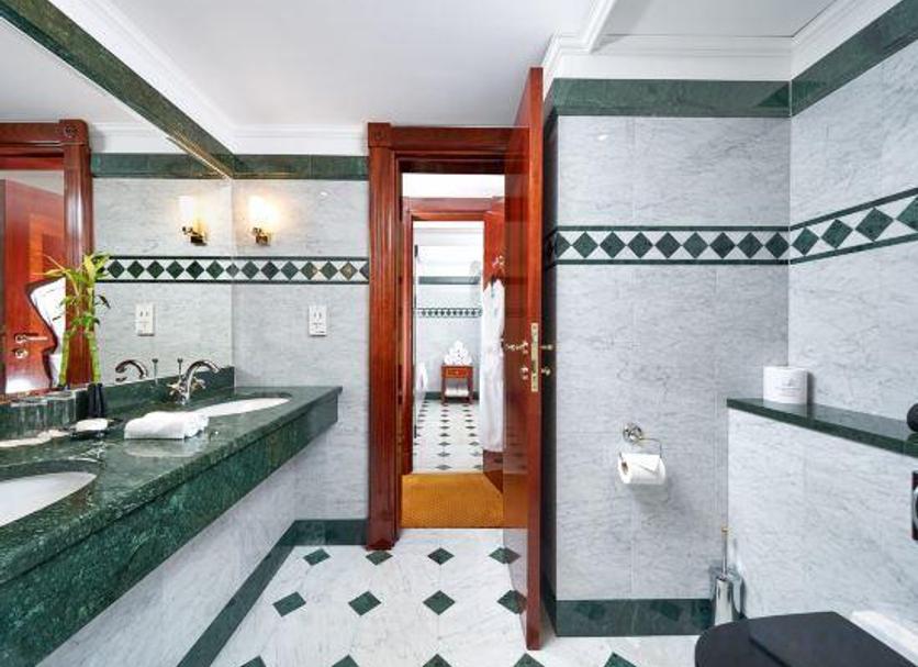 Bathroom Photo
