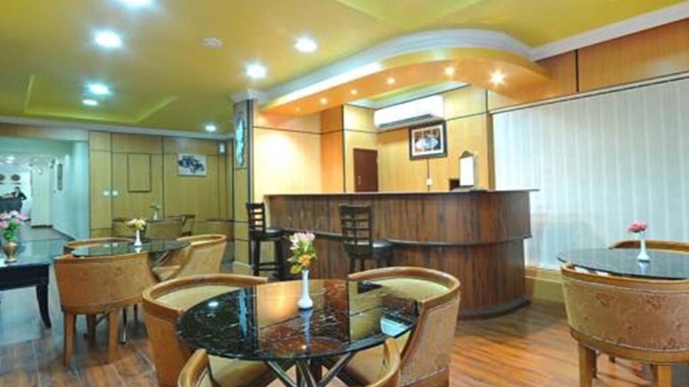 Hotel Crystal Palace