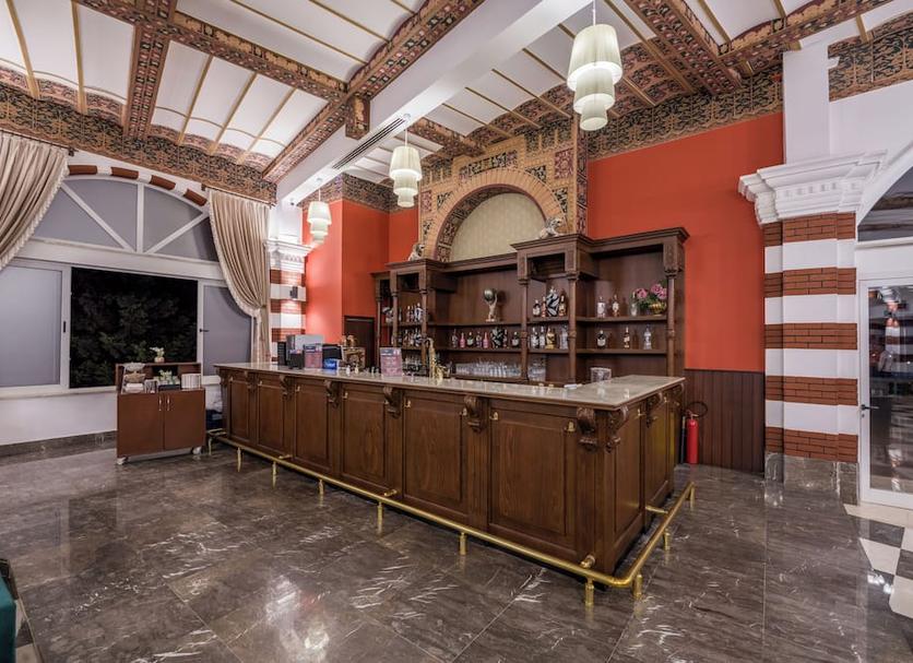 Bar Photo