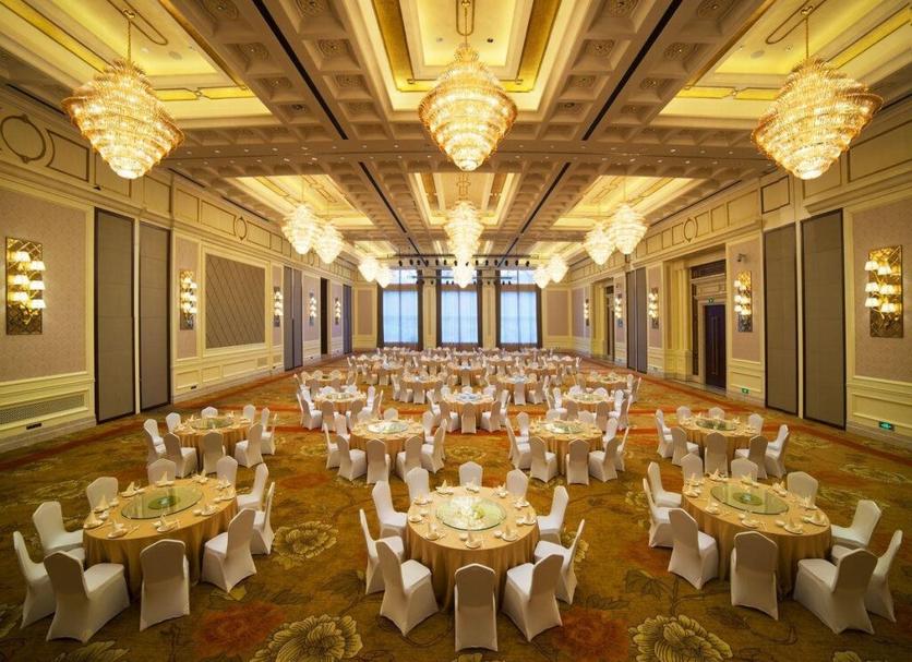 Banquet hall Photo
