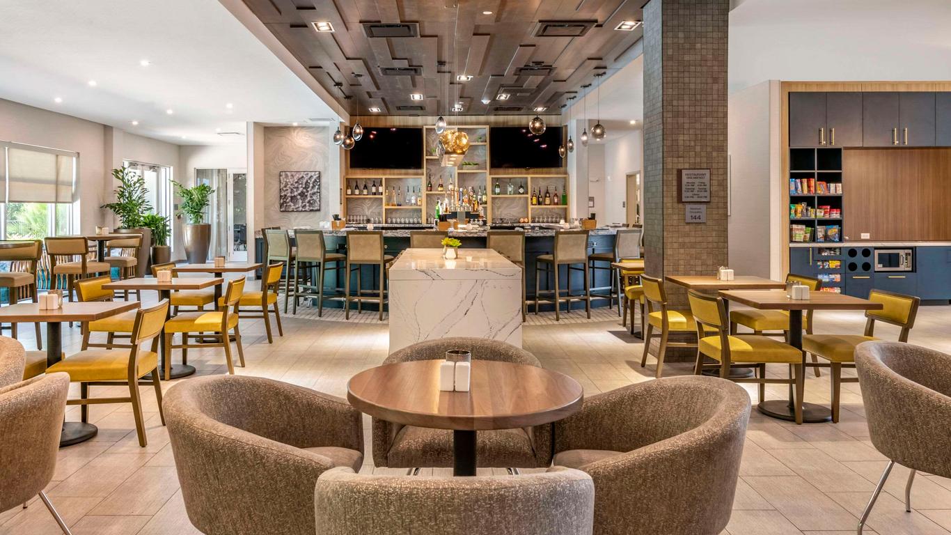 Cambria Hotel Orlando Airport