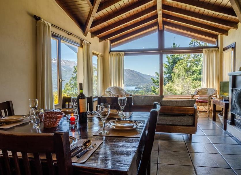 Dining room Photo