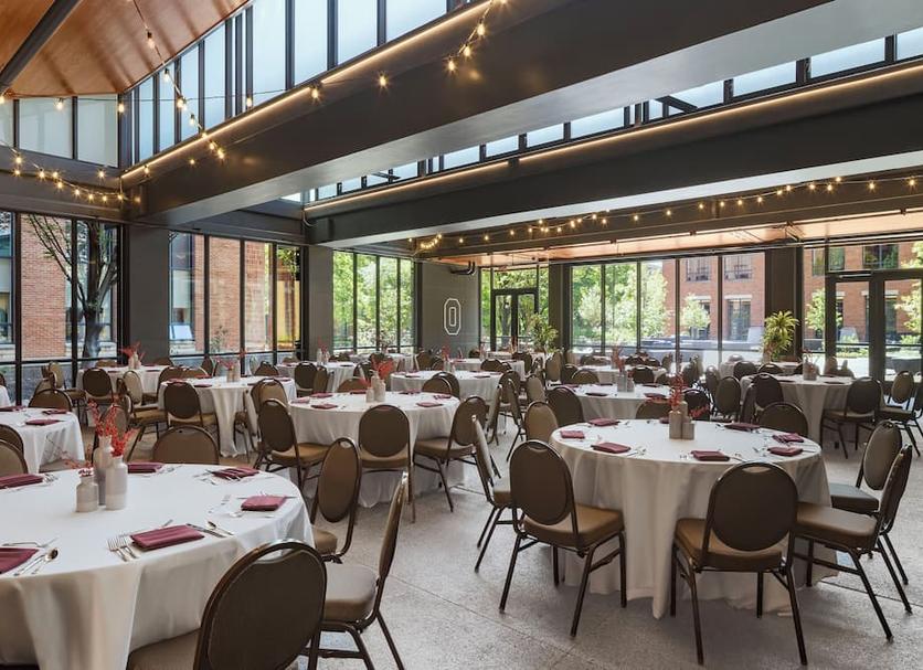 Banquet hall Photo