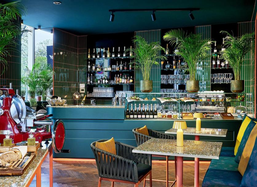 Bar Photo
