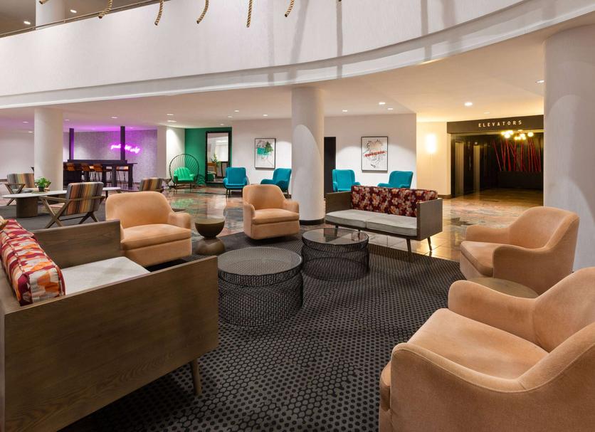 Lounge Photo