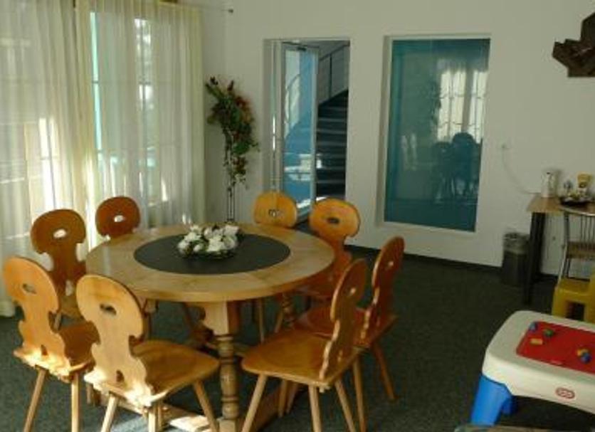 Dining room Photo
