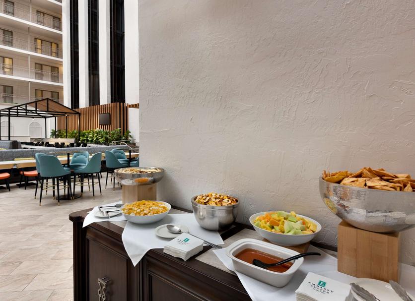 Buffet Photo
