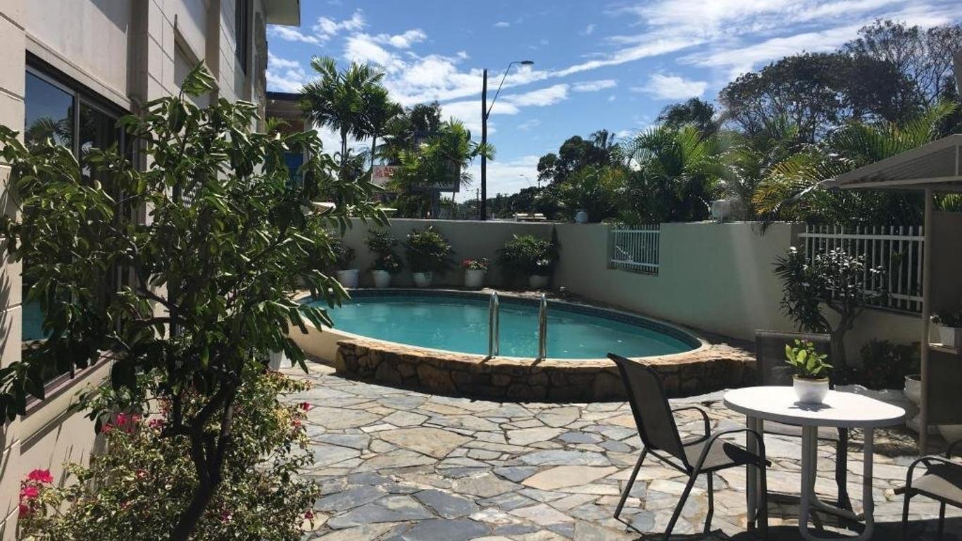 Cairns Motor Inn