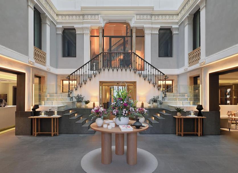Lobby Photo