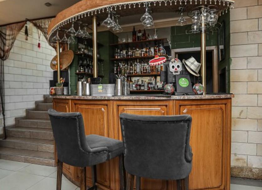 Bar Photo
