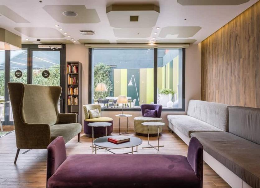 Lounge Photo