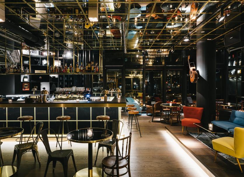 Bar Photo