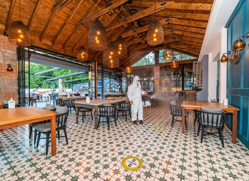 Restaurant Photo