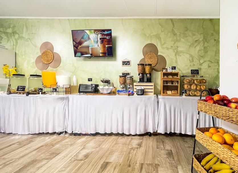 Buffet Photo