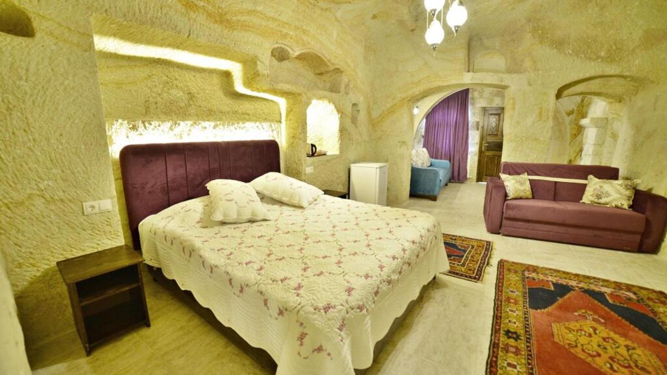 Dedeli Konak Cave Hotel