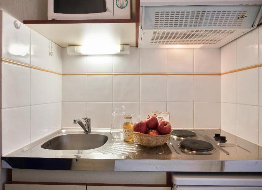 Kitchen Photo