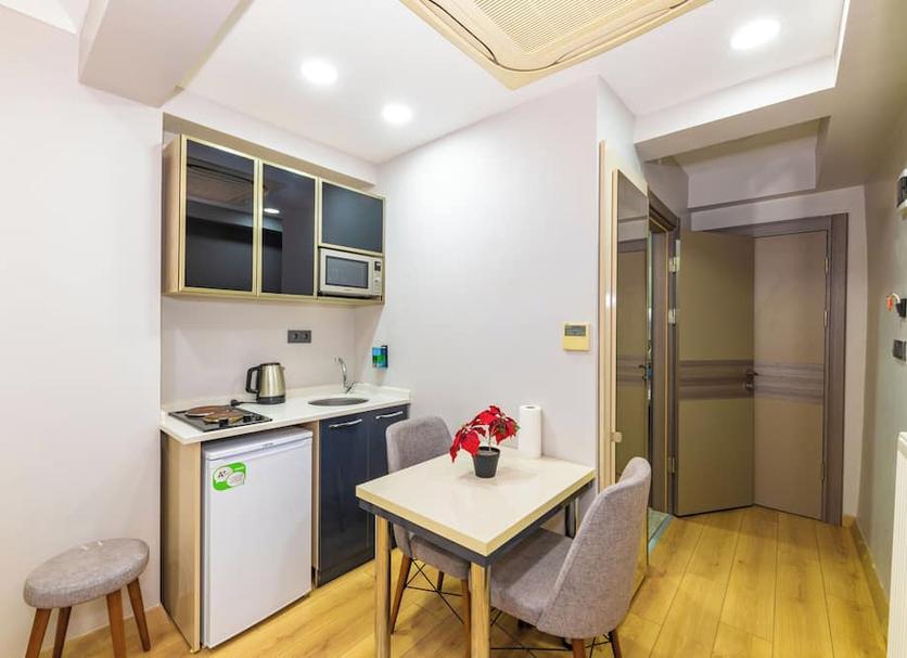 Kitchen Photo