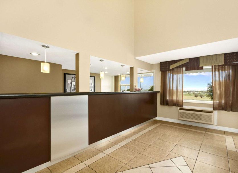 Front desk Photo