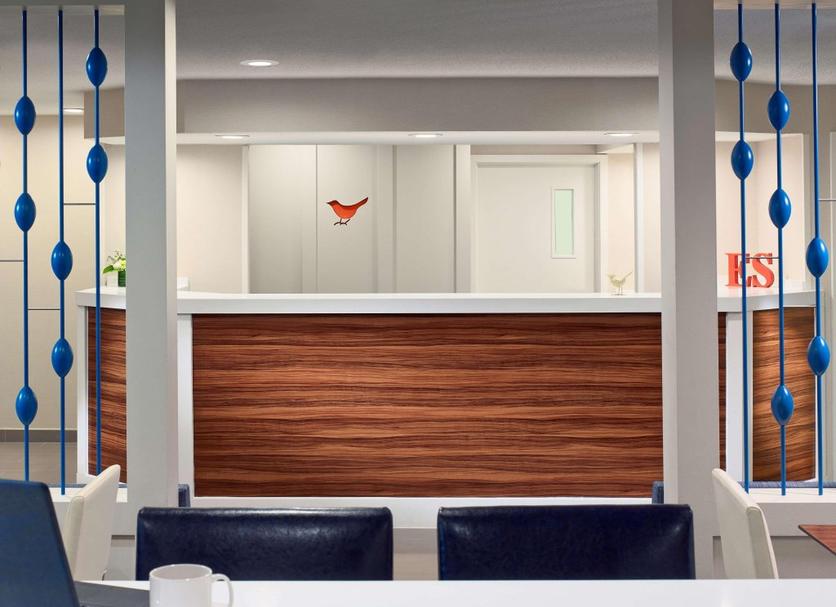 Front desk Photo