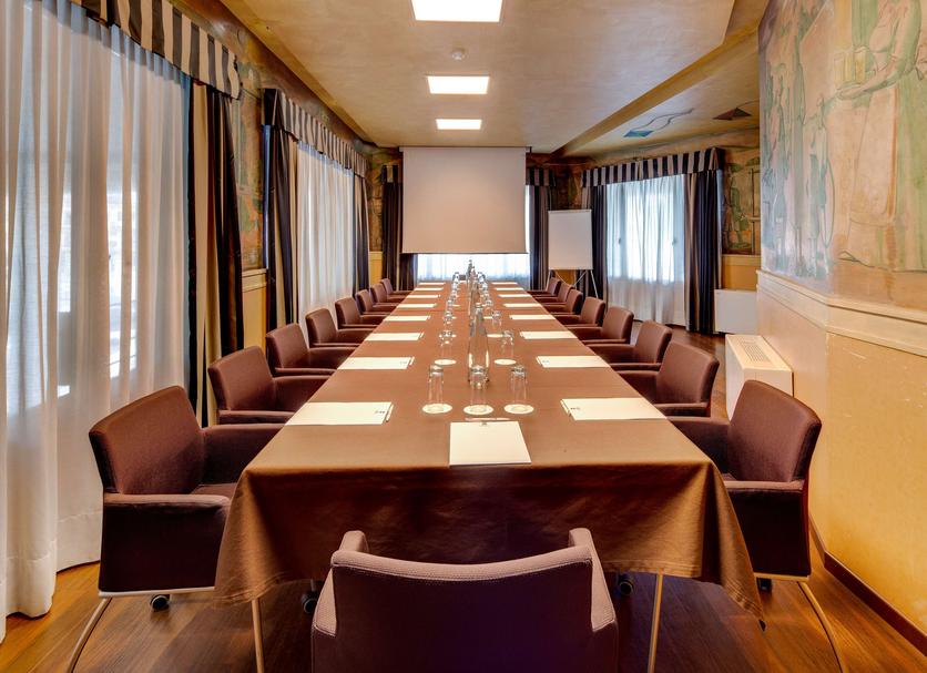Conference room Photo