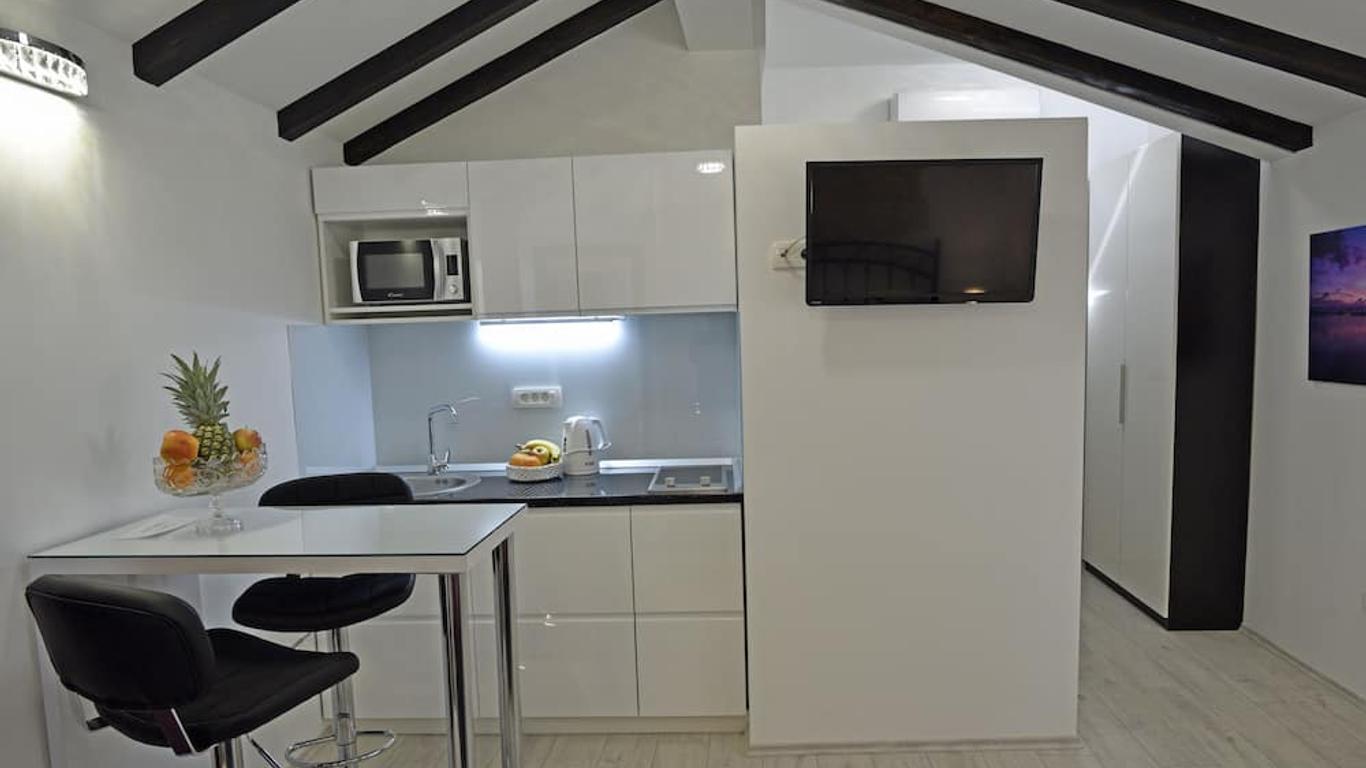 Kuzma Rooms and Apartments