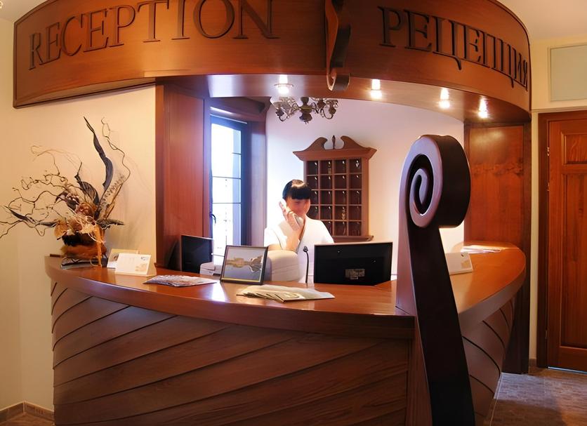 Front desk Photo
