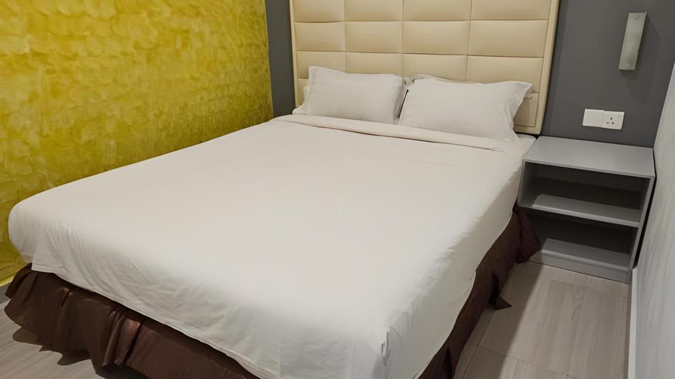 Fortune Hotel
