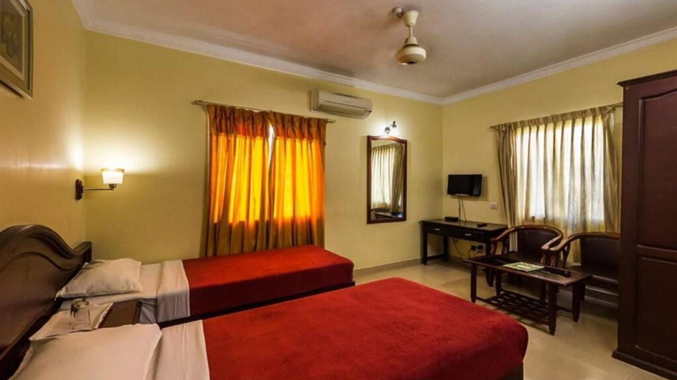 Hotel Teekay Palace
