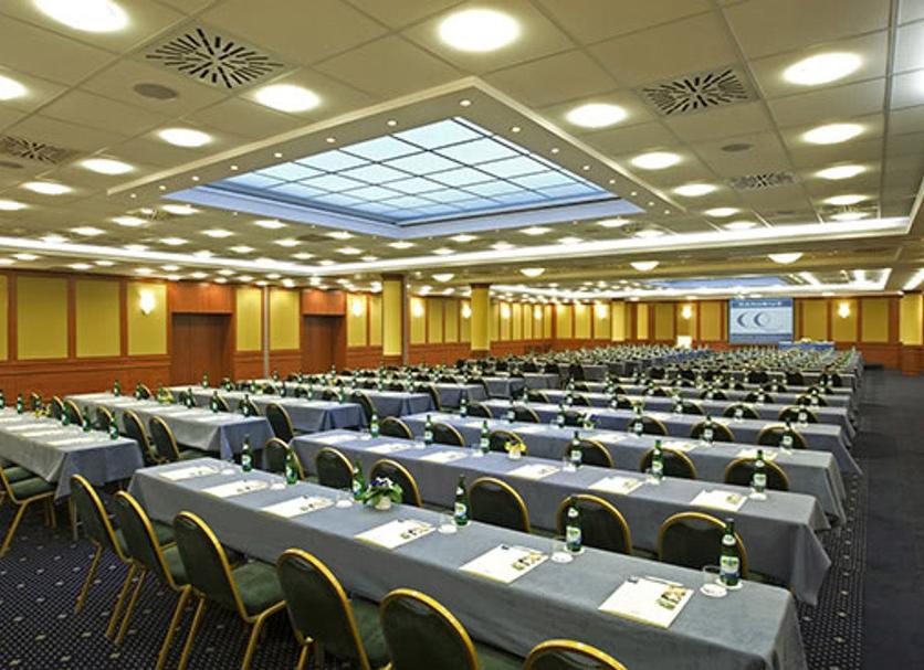 Conference room Photo
