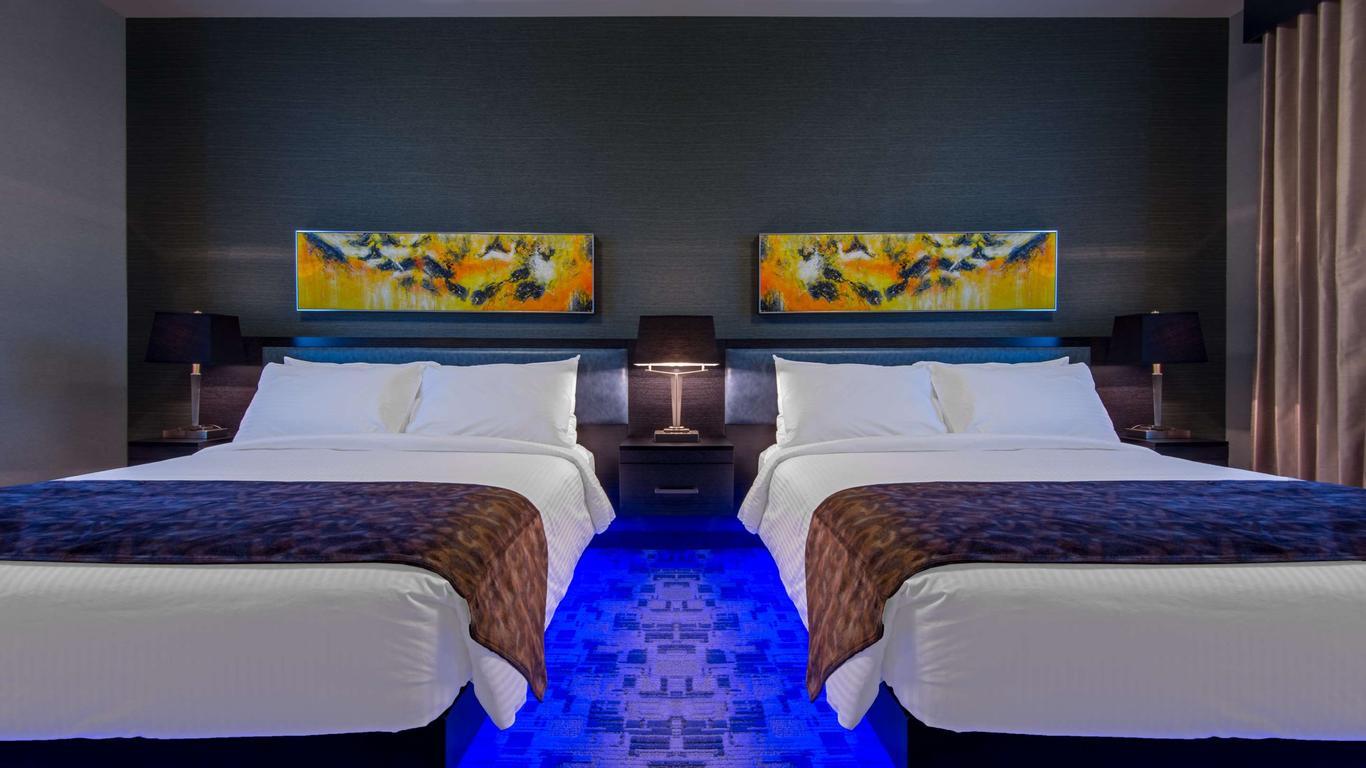 Applause Hotel Calgary Airport By Clique