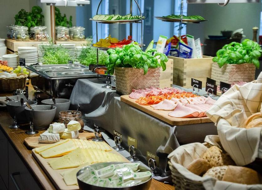 Buffet Photo