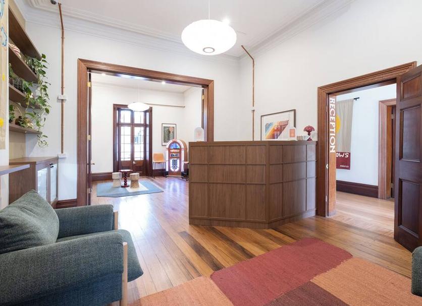 Front desk Photo
