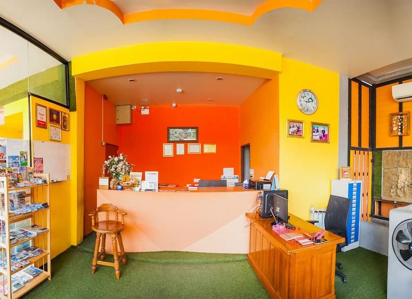 Front desk Photo