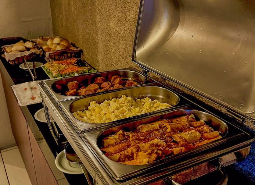 Buffet Photo