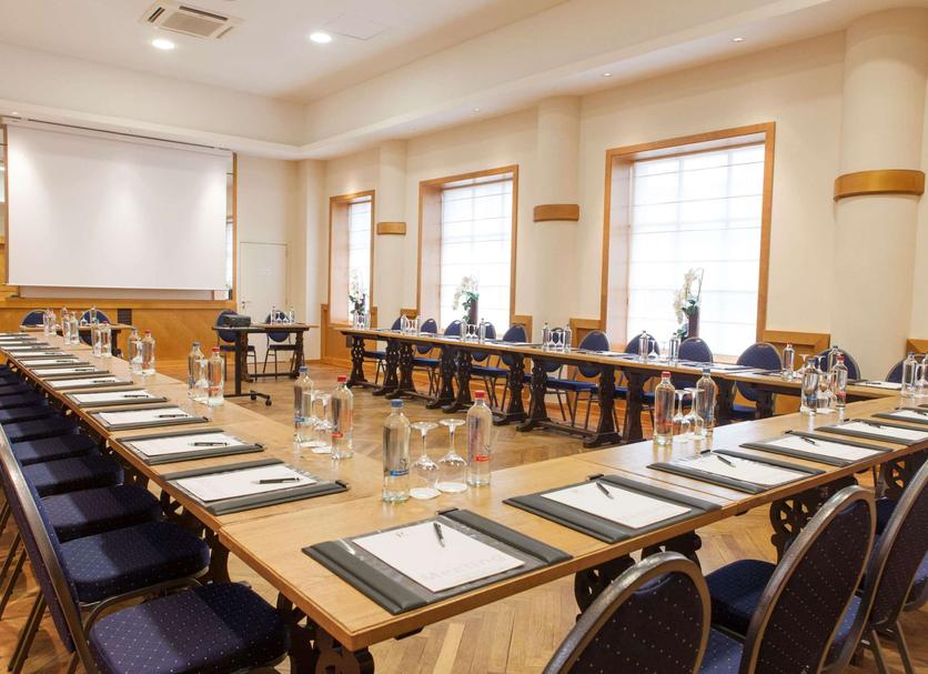 Conference room Photo