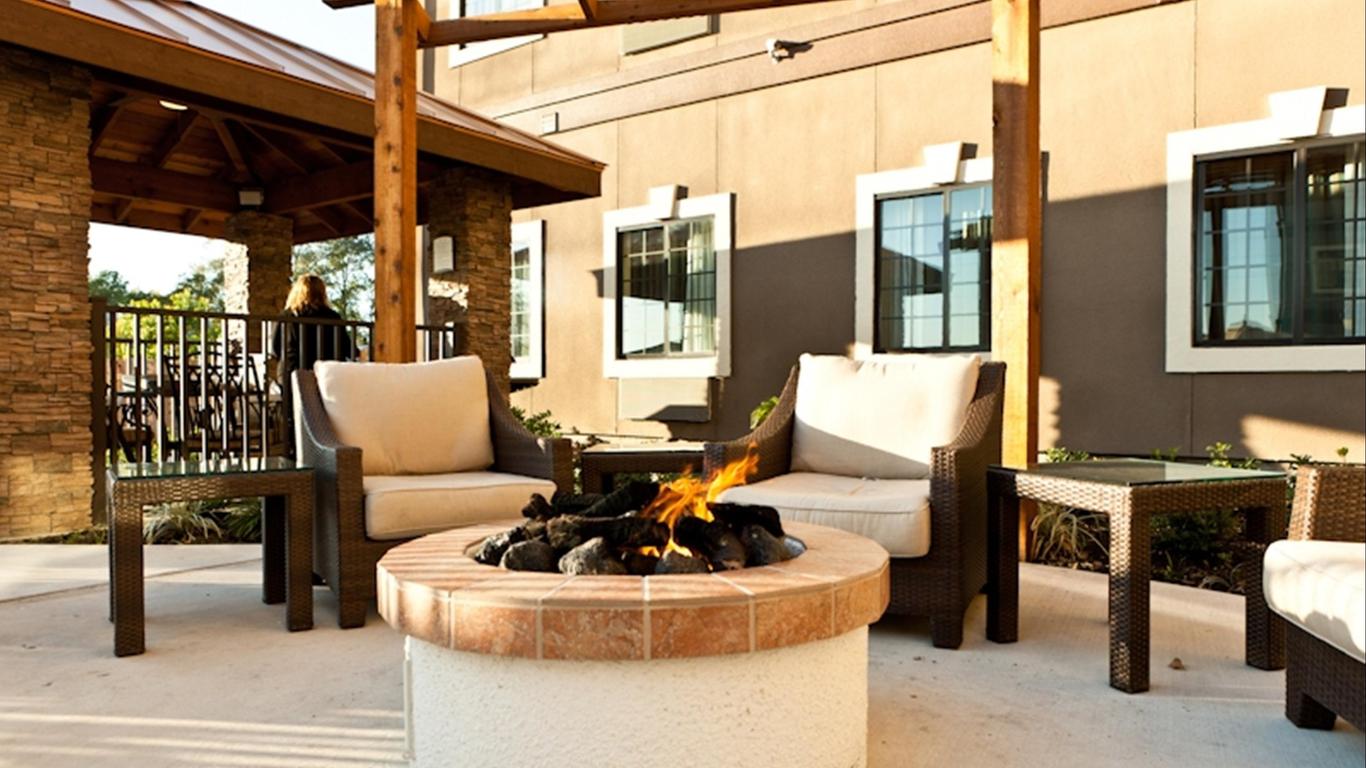 Staybridge Suites Houston IAH - Beltway 8