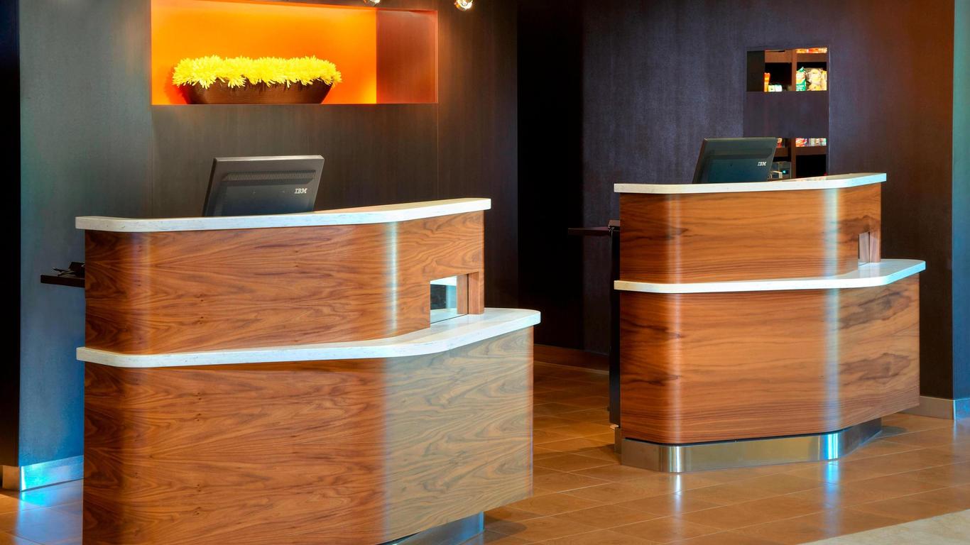 Courtyard by Marriott Columbus Worthington