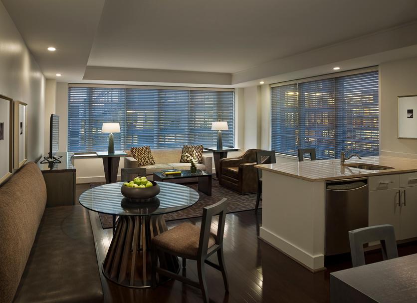Dining room Photo