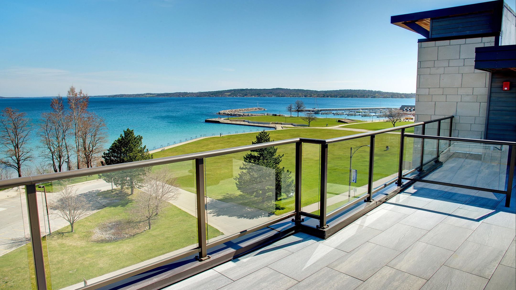 Hotel Indigo Traverse City from RM 422. Traverse City Hotel Deals